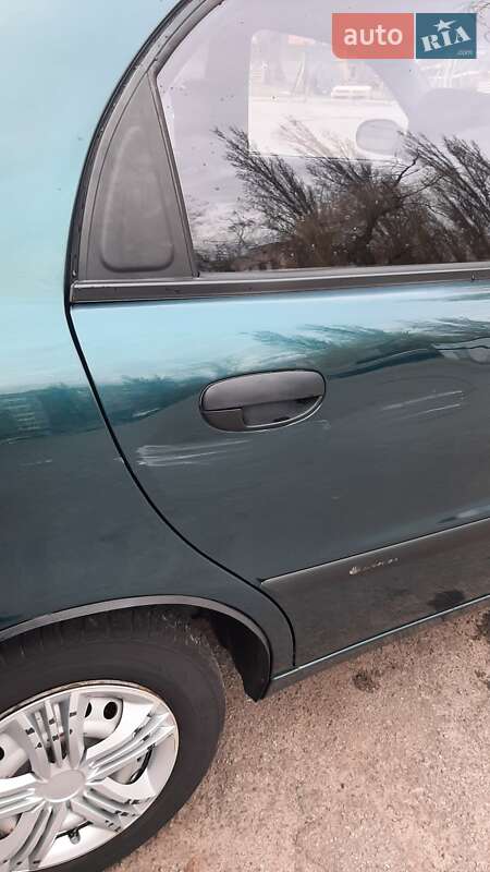 Седан Daewoo Lanos 2004 в Кременчуге
