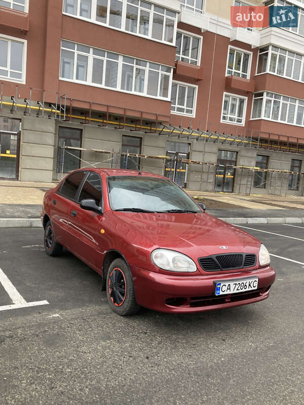 Седан Daewoo Lanos 2008 в 