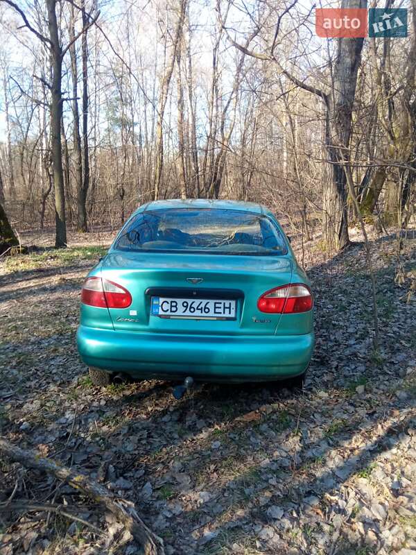 Седан Daewoo Lanos 1998 в Нежине