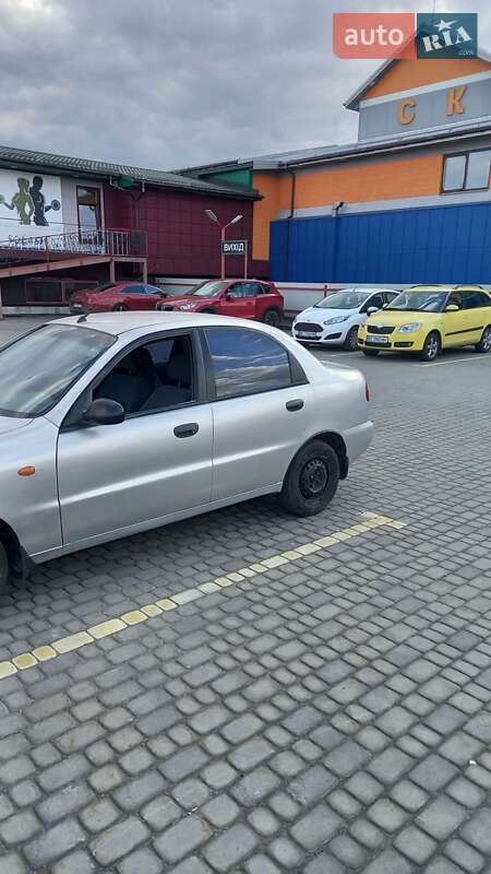 Седан Daewoo Lanos 2005 в Львове