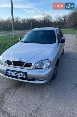 Седан Daewoo Lanos 1998 в 