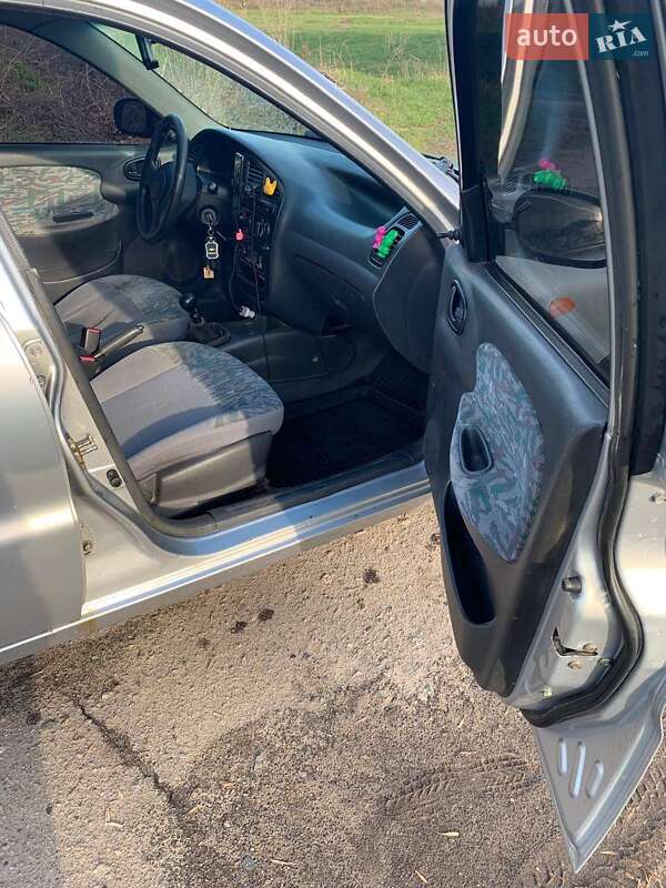 Седан Daewoo Lanos 1998 в Орехове