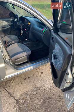 Седан Daewoo Lanos 1998 в 