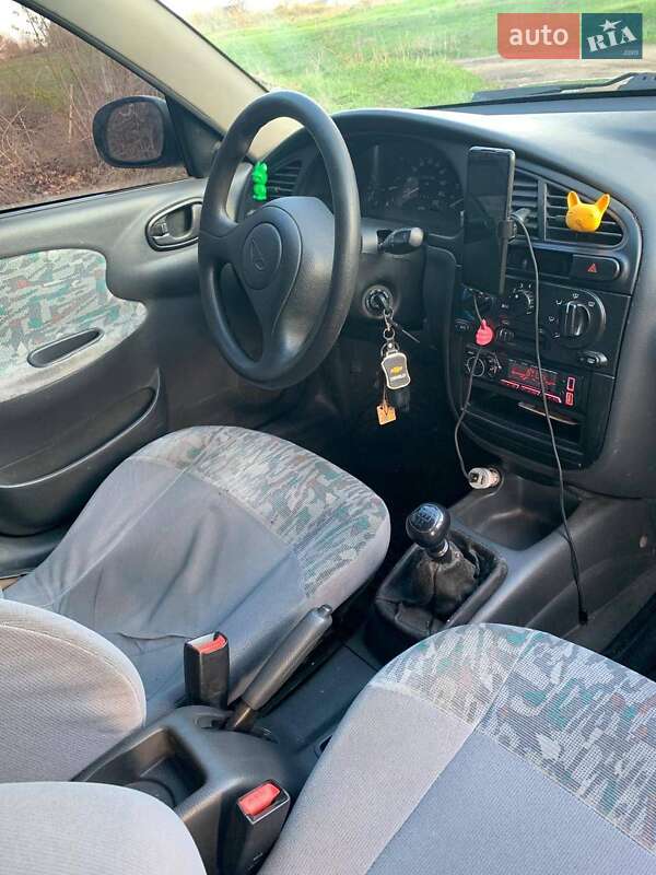Седан Daewoo Lanos 1998 в Орехове