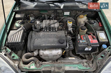 Седан Daewoo Lanos 2001 в 