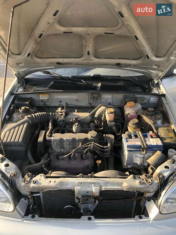 Седан Daewoo Lanos 2013 в Киеве