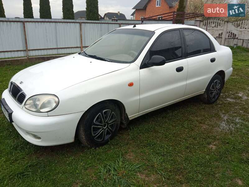 Седан Daewoo Lanos 2004 в 
