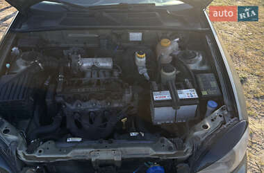 Седан Daewoo Lanos 2003 в 
