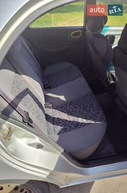 Седан Daewoo Lanos 2003 в 