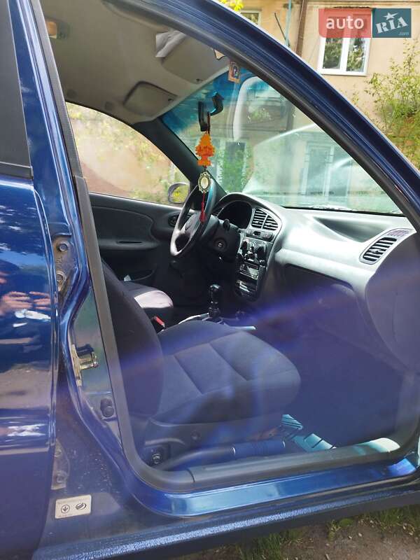 Седан Daewoo Lanos 2006 в Львове