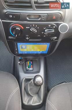 Седан Daewoo Lanos 2008 в 