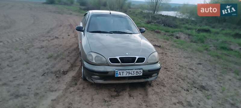Седан Daewoo Lanos 2003 в Галиче