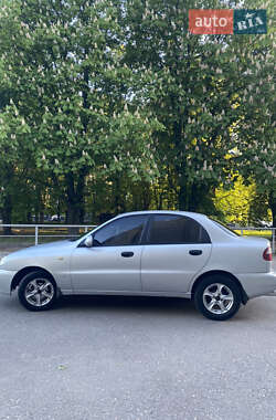 Седан Daewoo Lanos 2004 в 