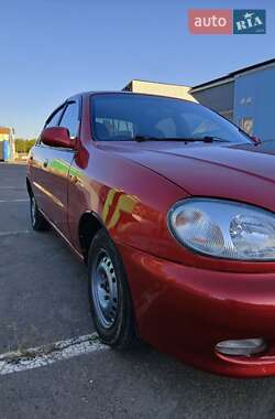 Седан Daewoo Lanos 1998 в 