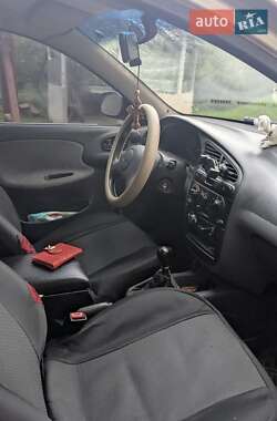 Седан Daewoo Lanos 2004 в 