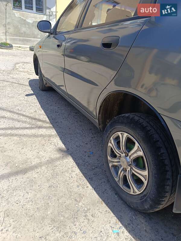 Седан Daewoo Lanos 2001 в Николаеве фото 13 Седан Daewoo Lanos 2001 в Николаеве
