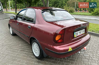 Седан Daewoo Lanos 2011 в 