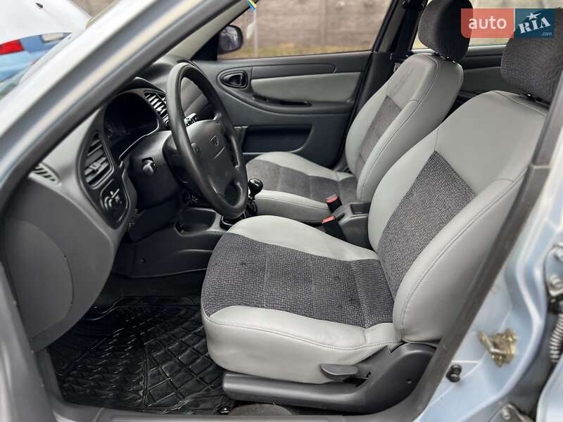 Седан Daewoo Lanos 2005 в Шептицькому