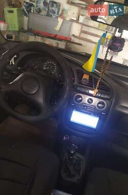 Седан Daewoo Lanos 2002 в 