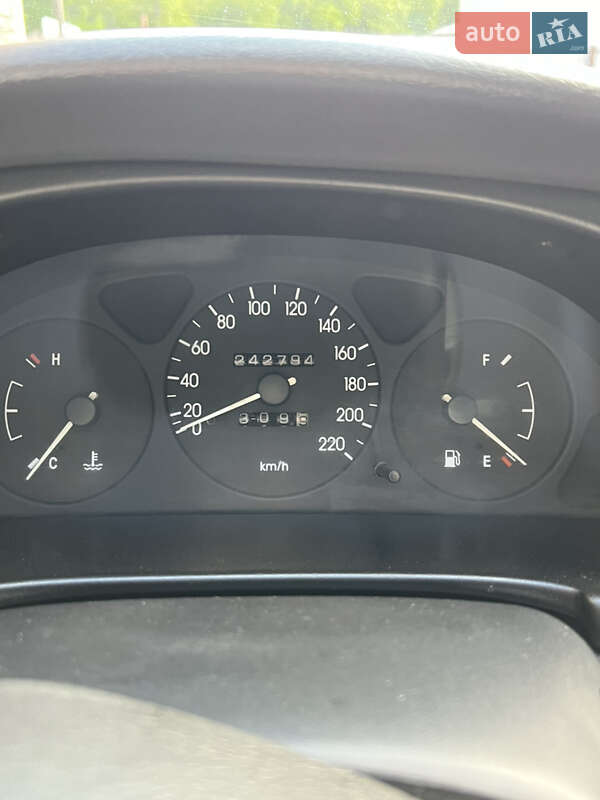 Седан Daewoo Lanos 2005 в Полтаві