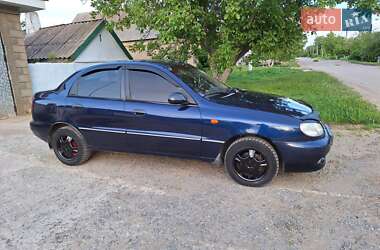 Седан Daewoo Lanos 2004 в Новій Одесі