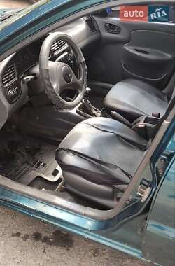 Седан Daewoo Lanos 1998 в 