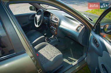 Седан Daewoo Lanos 2004 в 