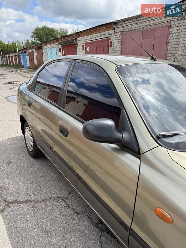 Седан Daewoo Lanos 2003 в Чернигове