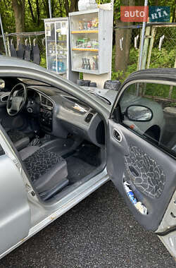 Седан Daewoo Lanos 2004 в 