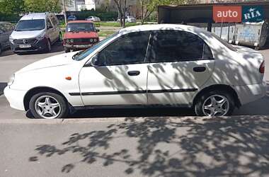 Седан Daewoo Lanos 2002 в Киеве