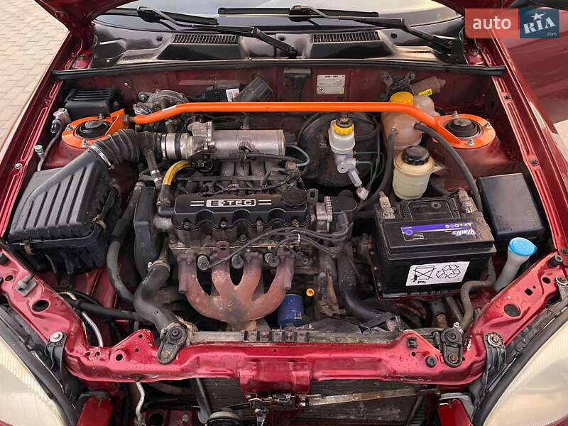 Седан Daewoo Lanos 2003 в Золочеве