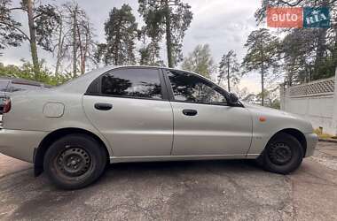 Седан Daewoo Lanos 2004 в Киеве