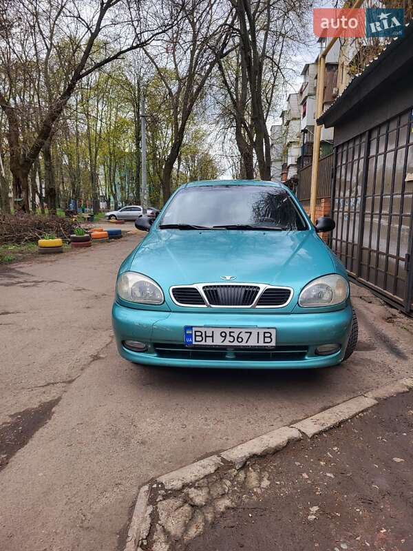 Седан Daewoo Lanos 1998 в Одессе