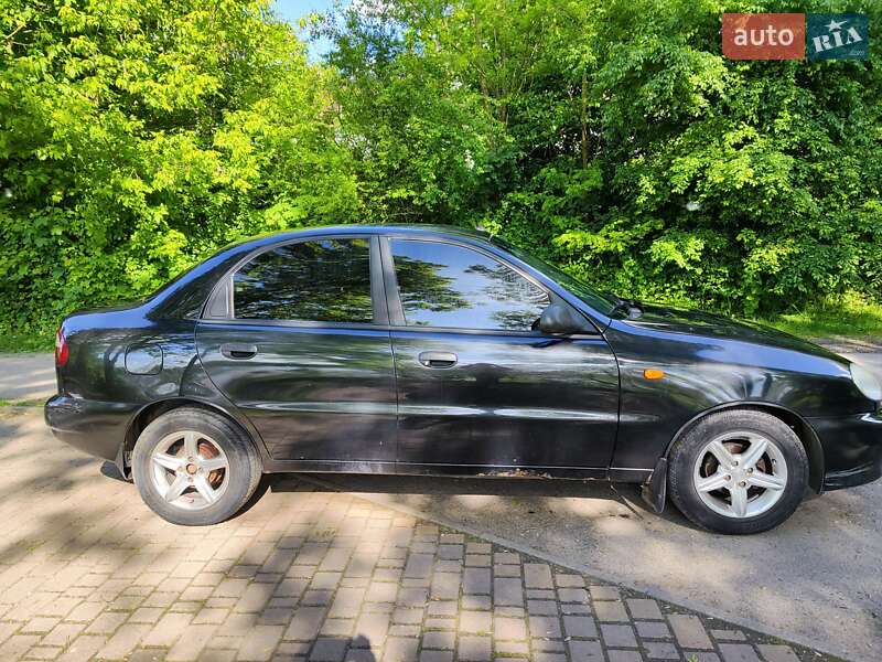 Седан Daewoo Lanos 2008 в Жидачові