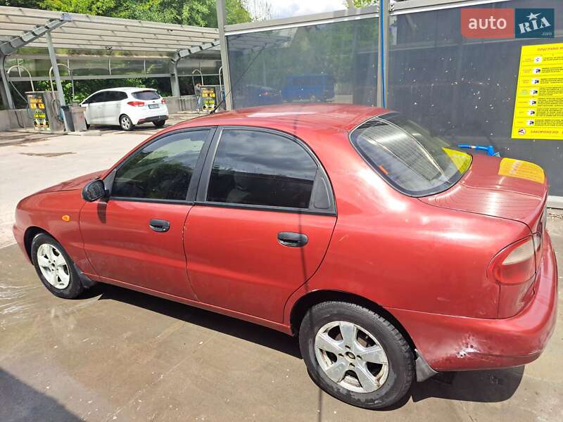 Седан Daewoo Lanos 2006 в Києві