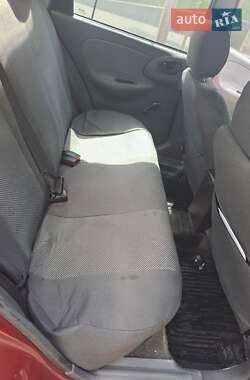 Седан Daewoo Lanos 2006 в Киеве