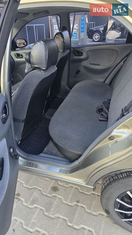 Седан Daewoo Lanos 2006 в Одессе