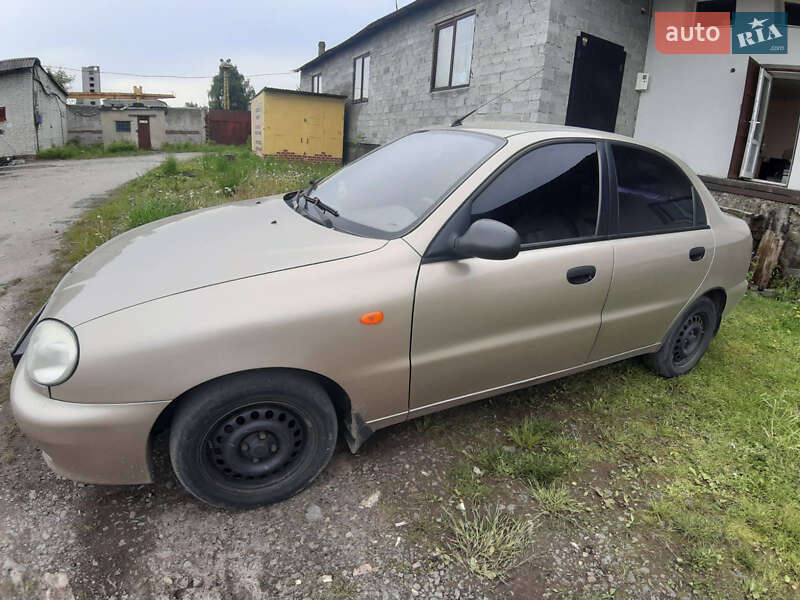 Седан Daewoo Lanos 2008 в Львові