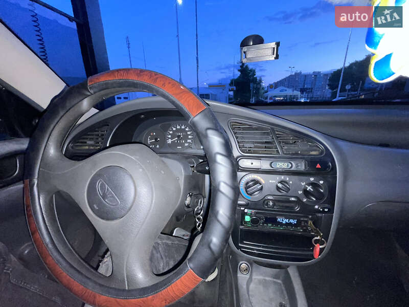 Седан Daewoo Lanos 2007 в Киеве