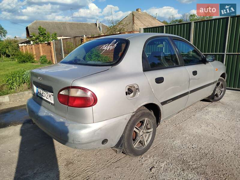 Седан Daewoo Lanos 2004 в Харькове