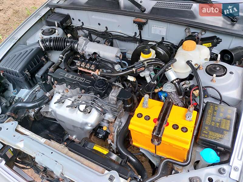 Седан Daewoo Lanos 2006 в Тростянце