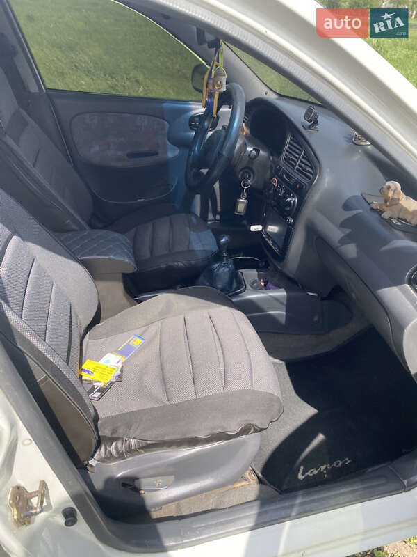 Седан Daewoo Lanos 2001 в Золочеве