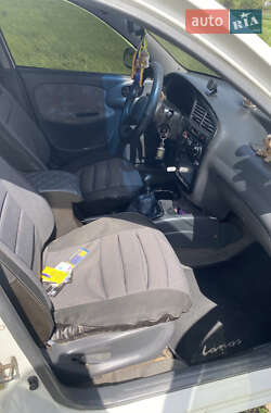 Седан Daewoo Lanos 2001 в 