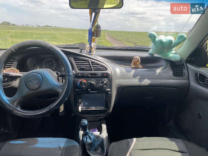 Седан Daewoo Lanos 2001 в Золочеве