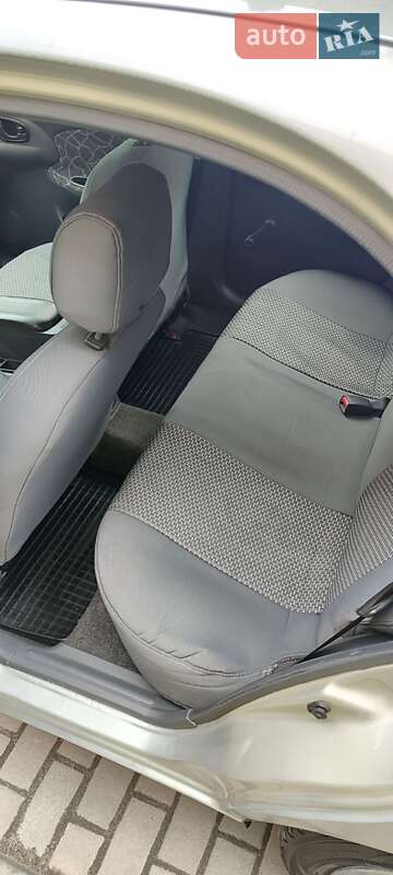 Седан Daewoo Lanos 2003 в Тернополі