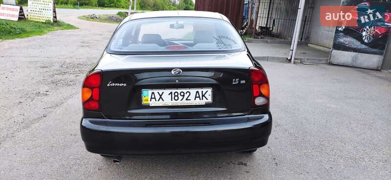 Седан Daewoo Lanos 2010 в Харькове