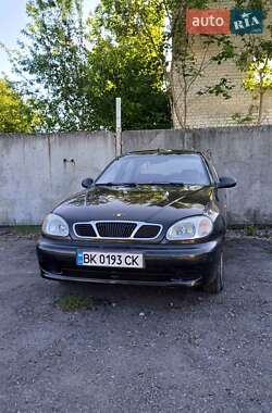 Седан Daewoo Lanos 2008 в Дубровице