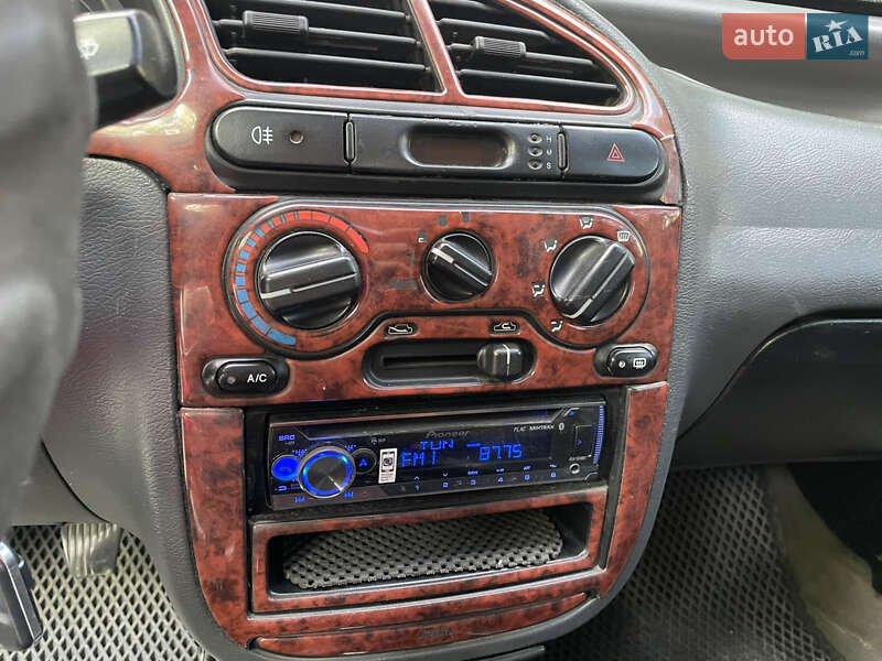 Седан Daewoo Lanos 2003 в Каменском