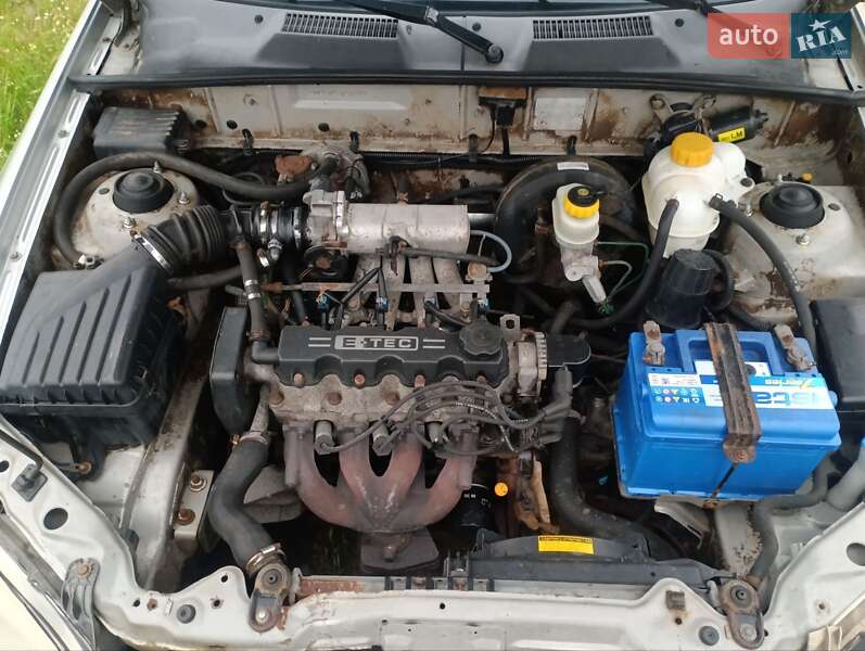 Седан Daewoo Lanos 2004 в Киеве