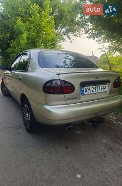 Седан Daewoo Lanos 2004 в 